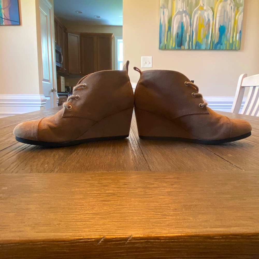 Simply styled shoes